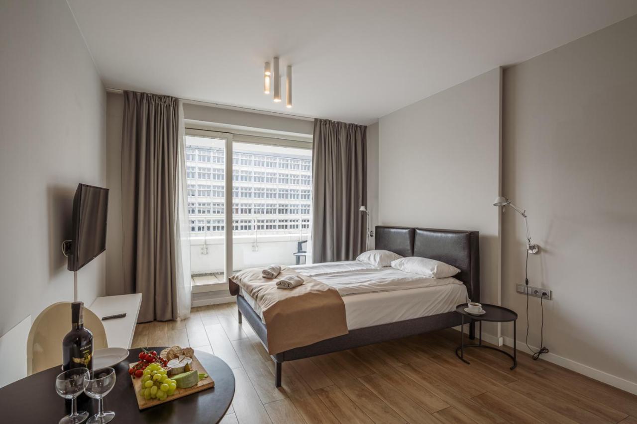 Empire Ovo Apartment *
